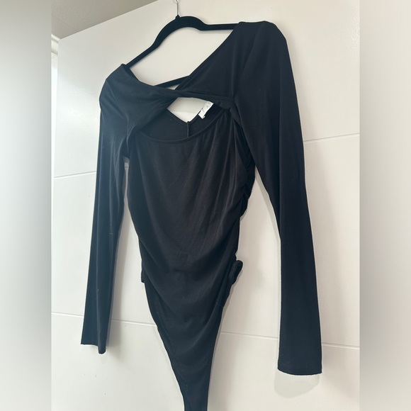 ASTR Nordstrom Black Cut Out Twist Front Long Sleeve Thong Bodysuit Versatile S - Picture 8 of 11